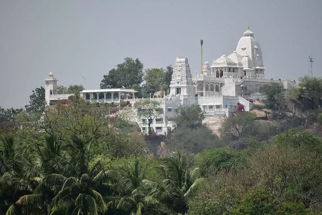 8 Best Places to Visit in Hyderabad