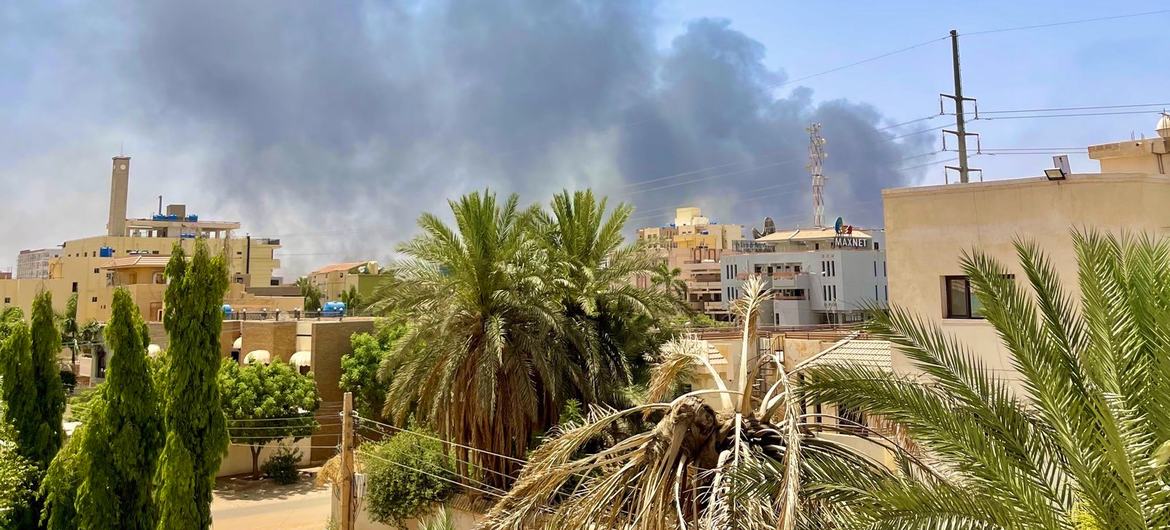 Smoke rises following a bombing in the  Al-Tayif neighbourhood of Khartoum, Sudan in April 2023.