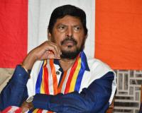 Ladki Bahin Yojna | Mahayuti Govt Should Fulfill The Promise Made By Eknath Shinde : Athawale 