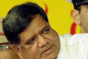 Shock to BJP in Karnataka | Former Chief Minister Jagdish Shettar joins Congress in the presence of Mallikarjun Kharge