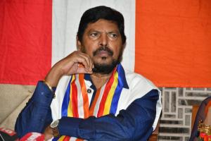 Ladki Bahin Yojna | Mahayuti Govt Should Fulfill The Promise Made By Eknath Shinde : Athawale 