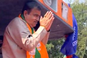 'South will help reach the target of 370', Gadkari targets opposition