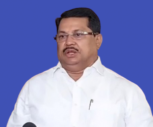 Congress Leader Attacks Government Over Beed Sarpanch Murder Case!